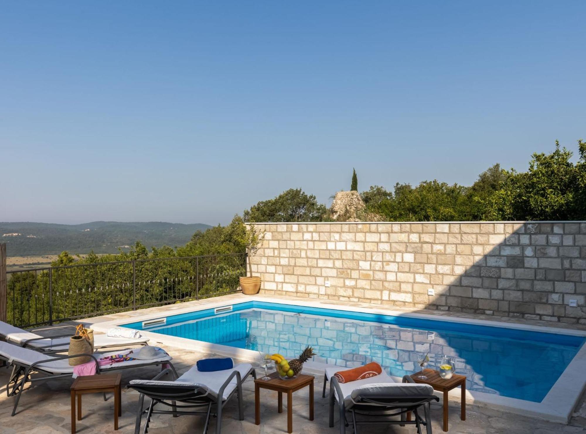 Villa Source With Private Pool Pridvorje Экстерьер фото